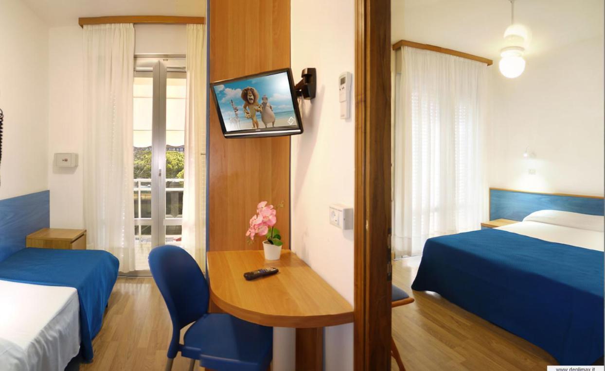Hotel Bertha Fronte Mare Lido di Jesolo Exterior foto